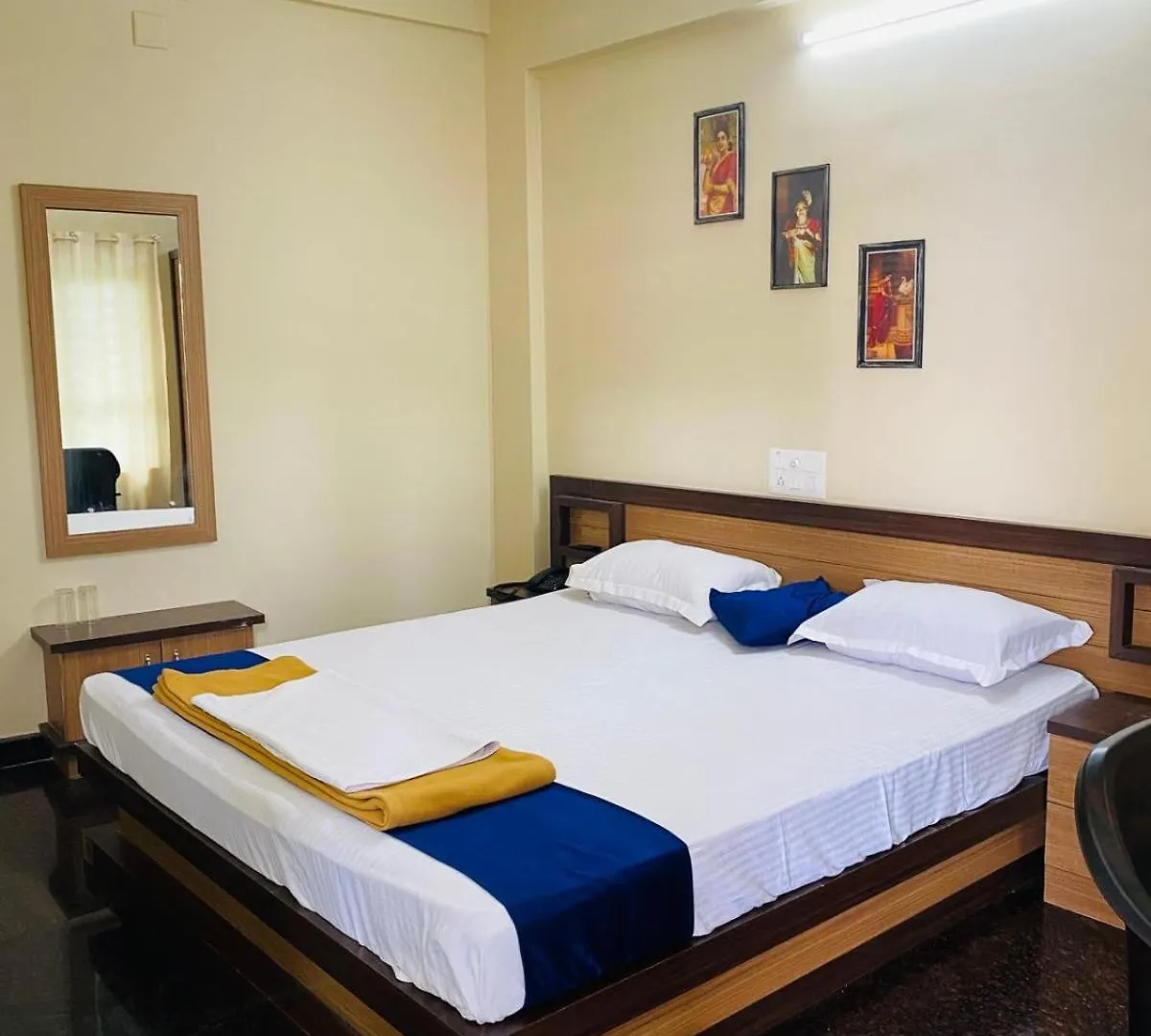 O'Live Inn Wayanad Vaduvanchal アパート